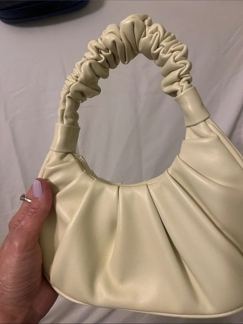 Cream Ruched Handle Shoulder Bag - Unbranded